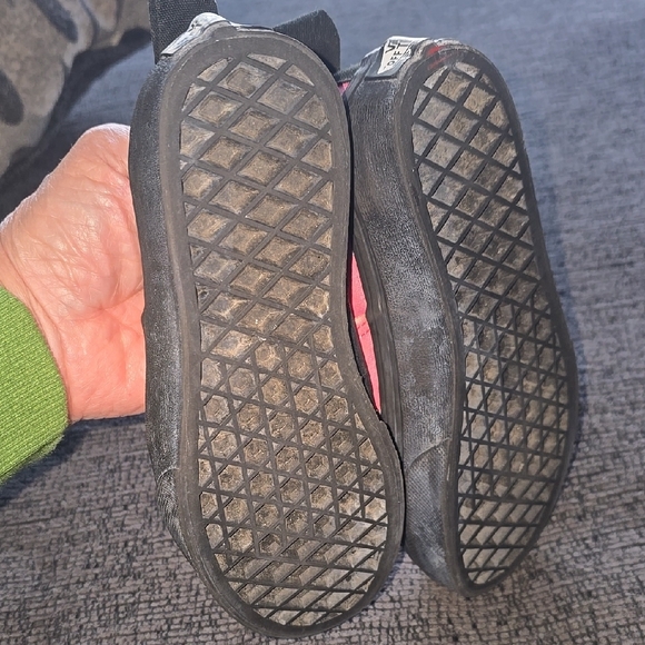 Vans Kids Sneakers in Pink and Black - Picture 5 of 7